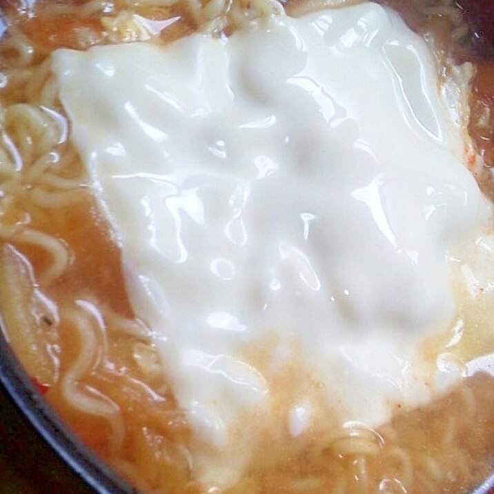 塩キムチチーズラーメン